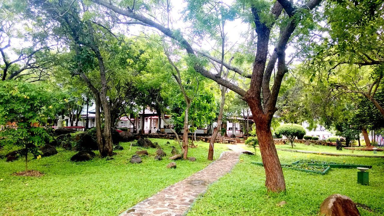 Kodigahawewa Forest Resort Tissamaharama Exterior foto