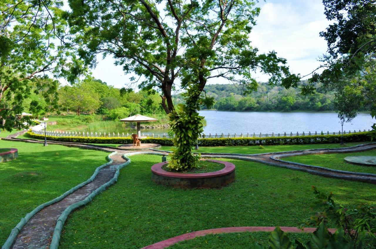 Kodigahawewa Forest Resort Tissamaharama Exterior foto